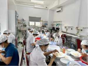 Image hoạt động yến